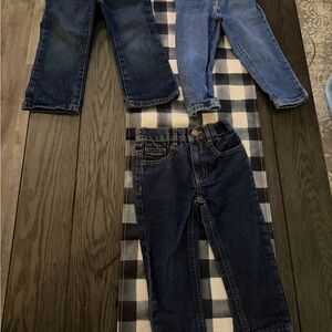 Lot of 3 toddler boys 2T jeans like new condition.